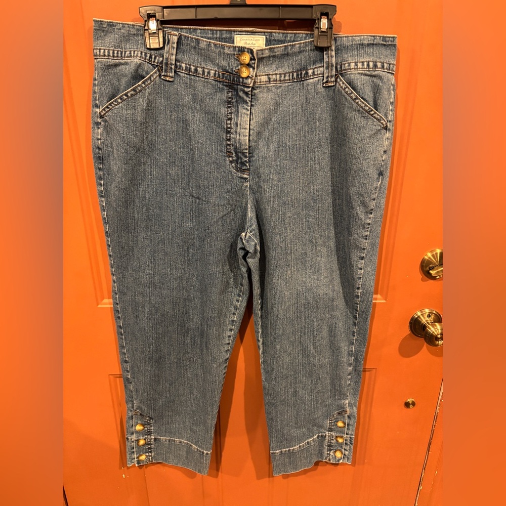 Charter Club Womens Size 18 Denim Capri Classic Fit